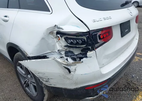 2020 Mercedes-Benz Glc 300 4Matic z USA, uszkodzony, nr VIN W1N0G8EB0LF823560